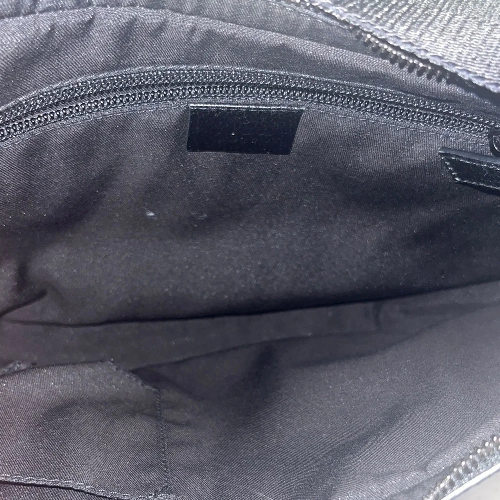 Gucci Black Monogram Shoulder Bag - Picture 6 of 13